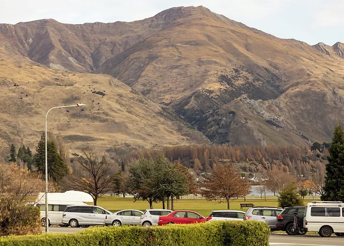 Haka House * Wanaka